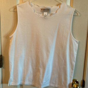 Brownstone Studio Petites, white shell, scalloped neckline, PL